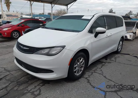 2022 Chrysler Voyager Lx из США, поврежденный, VIN 2C4RC1CG4NR218744